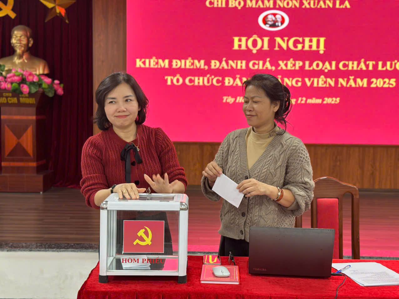 z7295203924912_c4bd6572e67489281bcd88a3705f908e